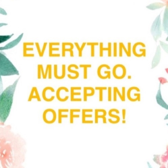 closet clear out - motivated to sell - Picture 1 of 1